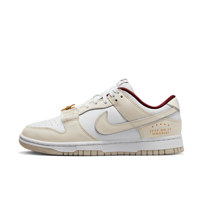Nike Dunk Low SE WMNS 'Just Do It' DV1160-100
