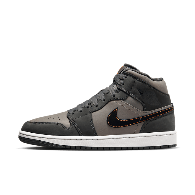 Air Jordan 1 Mid SE 'Night Stadium' FQ8338-017