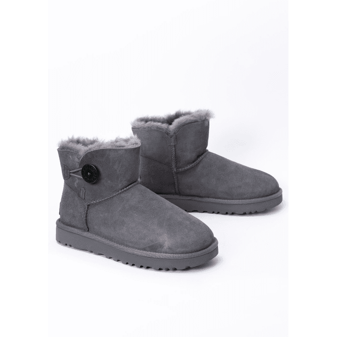 UGG Mini Bailey Button II