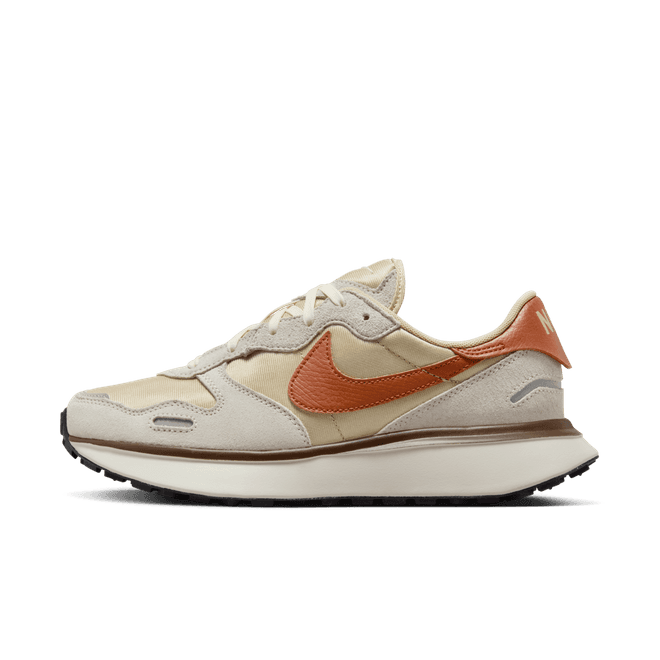 Nike WMNS PHOENIX WAFFLE