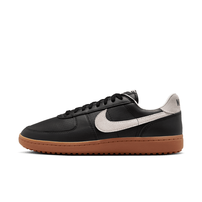 Nike Field General 82