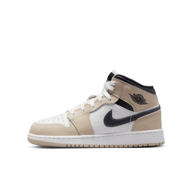Nike Air Jordan 1 Mid Older Kids'