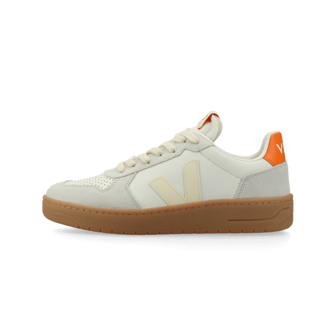 VEJA V-82 Grained Leather pure
