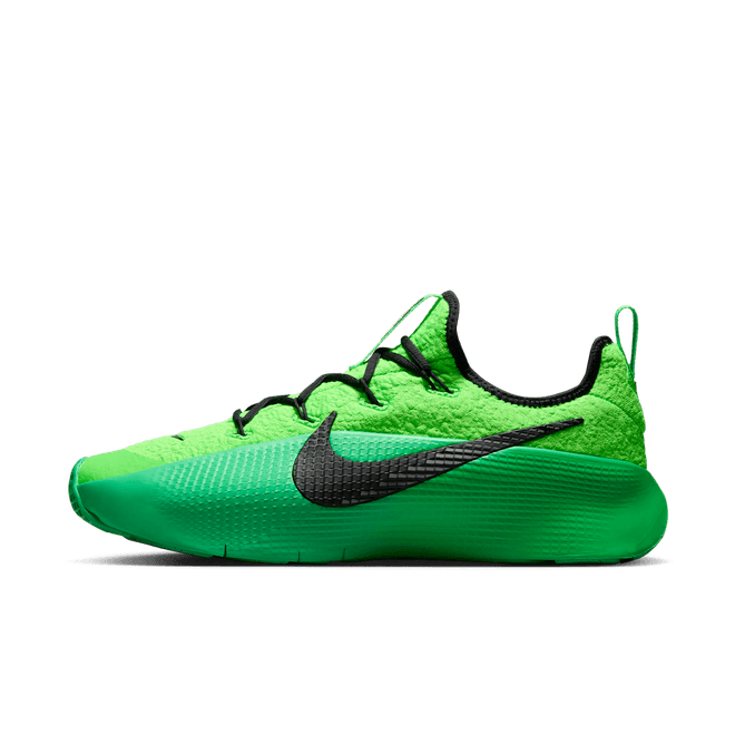 Nike LeBron TR 1 'Green Strike'