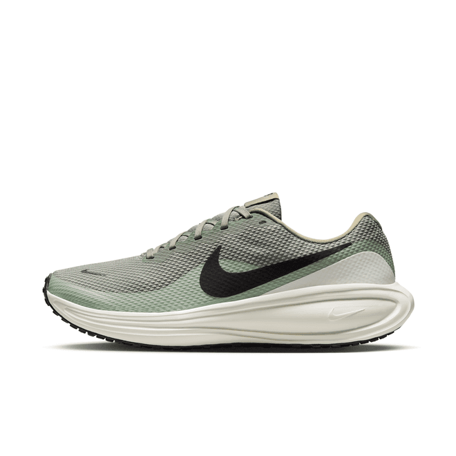 Nike Revolution 8 Road
