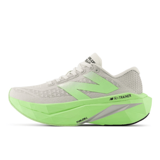 New Balance FuelCell SuperComp Trainer v3
