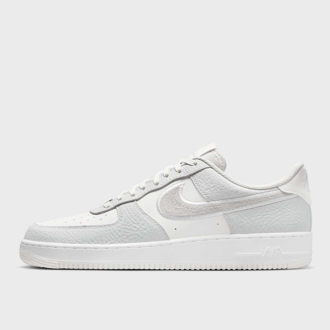 Nike Air Force 1`07 LV8