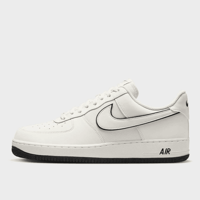 Nike Air Force 1`07 LV8